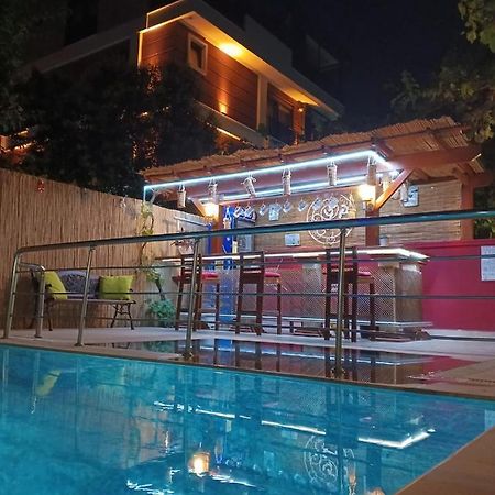 Beyaz Melek Apart Hotel 安塔利亚 外观 照片