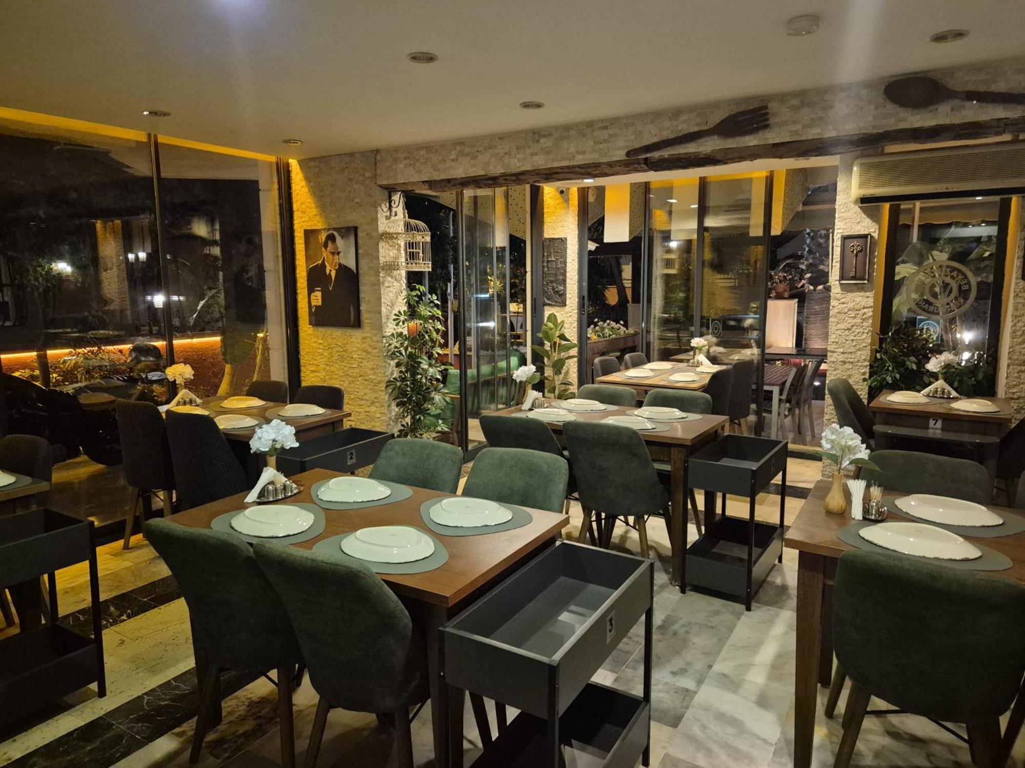 Beyaz Melek Apart Hotel 安塔利亚 外观 照片